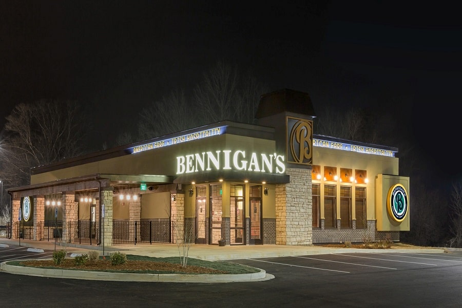 Bennigan's Legendary Prototype - Iconic style and classic design